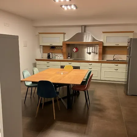 Nora Apartment Noci